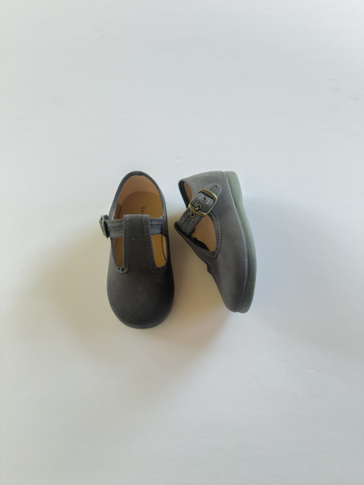 1136-02 Grey T-Straps