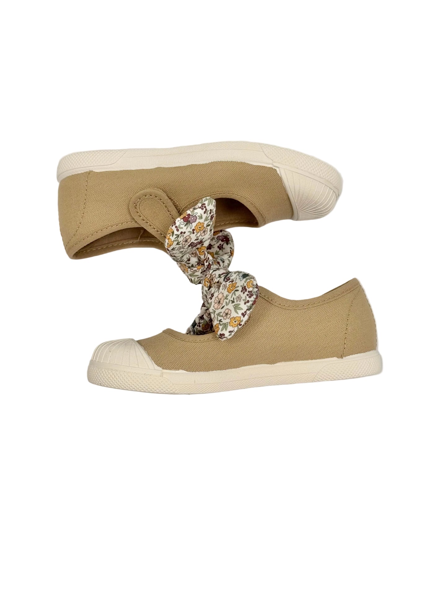 Tan Flower Bow Canvas Sneakers 4016-01