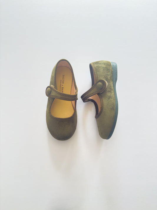 1144-02 Mercedita Kaki