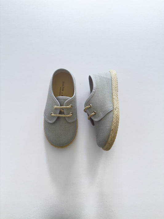 2133-09 Gris Lace Up