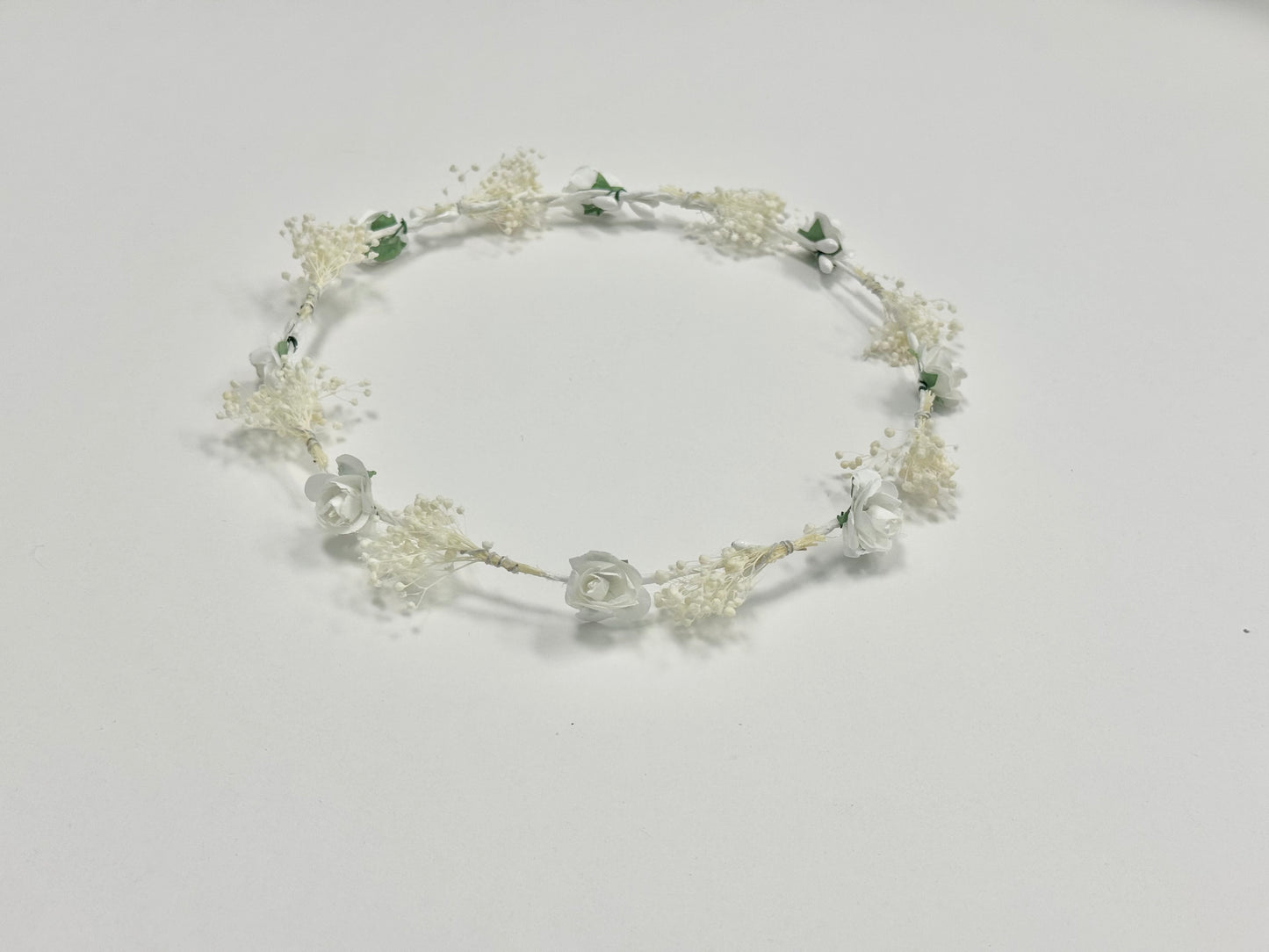 Floral Wreath Roses & Mini Flowers White