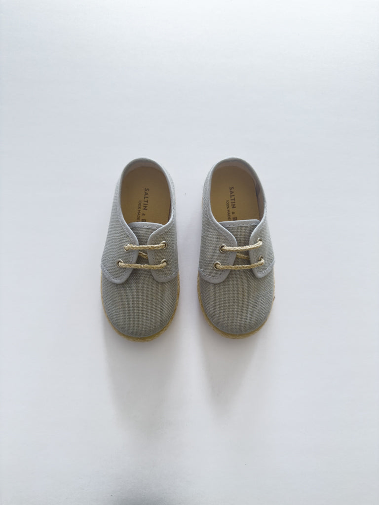 2133-09 Gris Lace Up