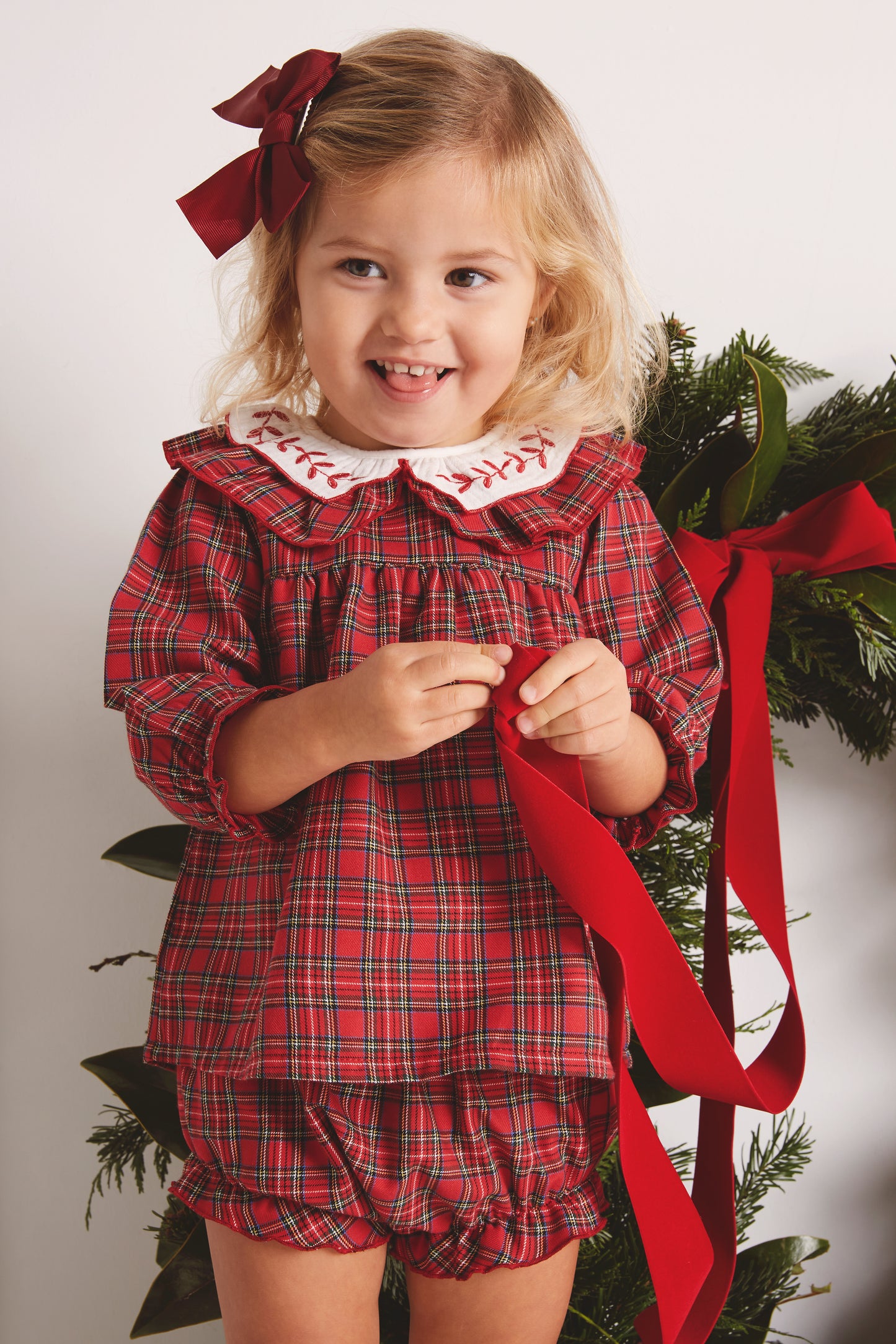 Muerdago Red Plaid Bloomer Set
